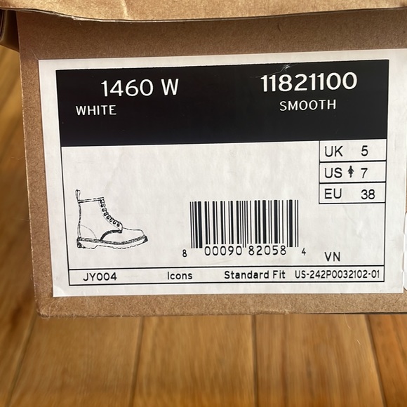 Dr. Martens AirWair w bouncing soles Size 7 WHITE - Picture 10 of 16